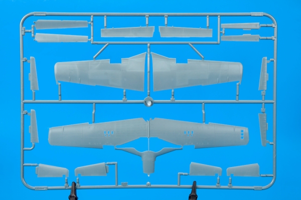 1/48 North-American P-51D Mustang VERY LONG RANGE