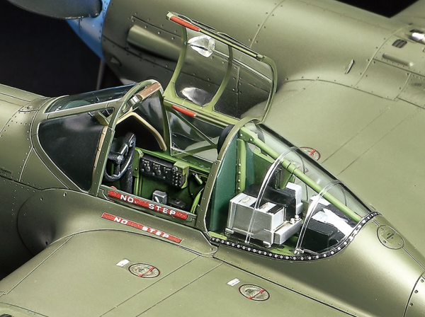 1/48 Lockheed P-38F/G Lightning